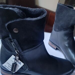 Women's Black Leather Boots